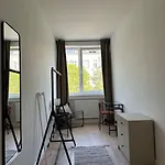 Helles Elegantes In Berlin-schoeneberg 베를린