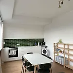 Helles Elegantes In Berlin-schoeneberg