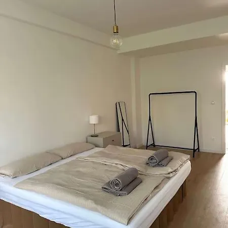 Helles Elegantes In Berlin-schoeneberg Berlin