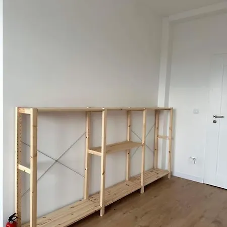 Helles Elegantes In Berlin-schoeneberg *