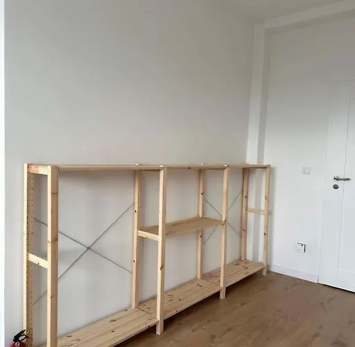 Helles Elegantes In Berlin-schoeneberg *