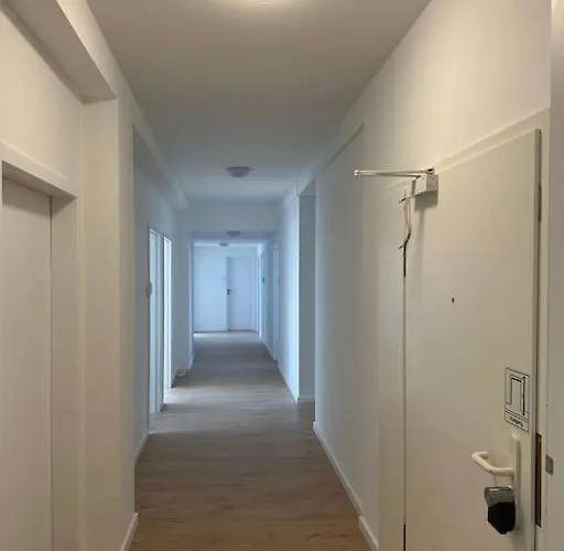 Helles Elegantes In Berlin-schoeneberg