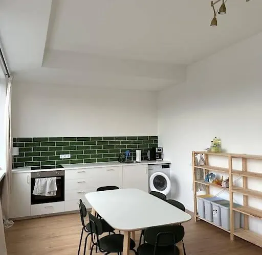 Helles Elegantes In Berlin-schoeneberg