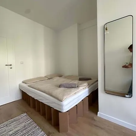 Appartement Helles Elegantes In Berlin-schoeneberg