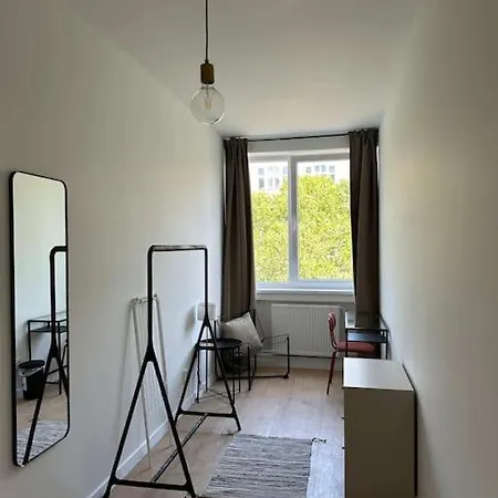 Helles Elegantes In Berlin-schoeneberg Апартаменты *