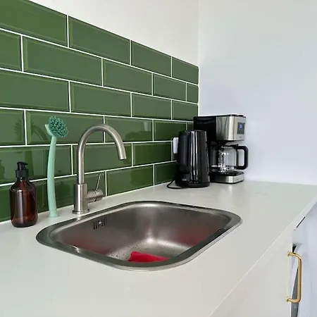 Helles Elegantes In Berlin-schoeneberg Апартаменты *